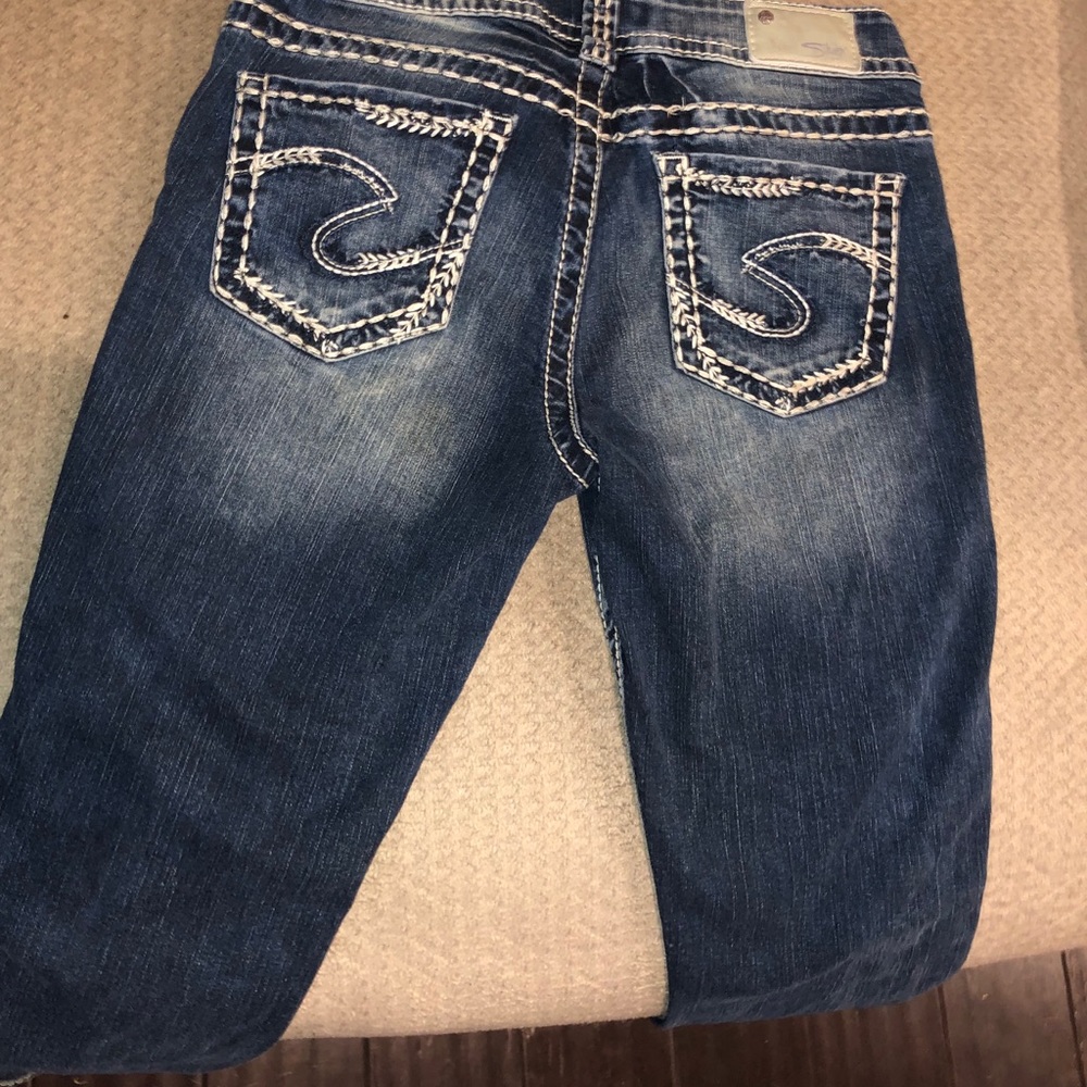 Silver Jeans Co Suki Dark wash capris